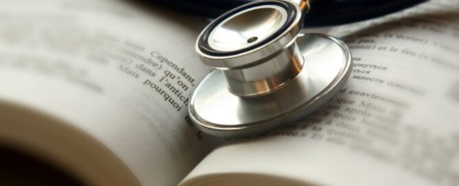 Das Recht auf Behandlung mit Künstlicher Intelligenz und der Zugang zu intelligenten Medizinprodukten